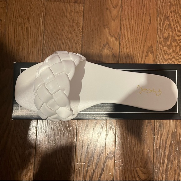 White Slippers - Picture 1 of 2